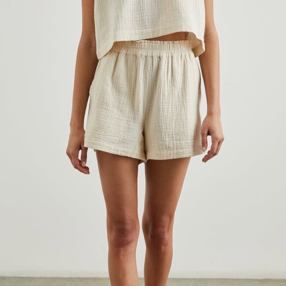 Leighton Short in Flax - Picture 1 of 5